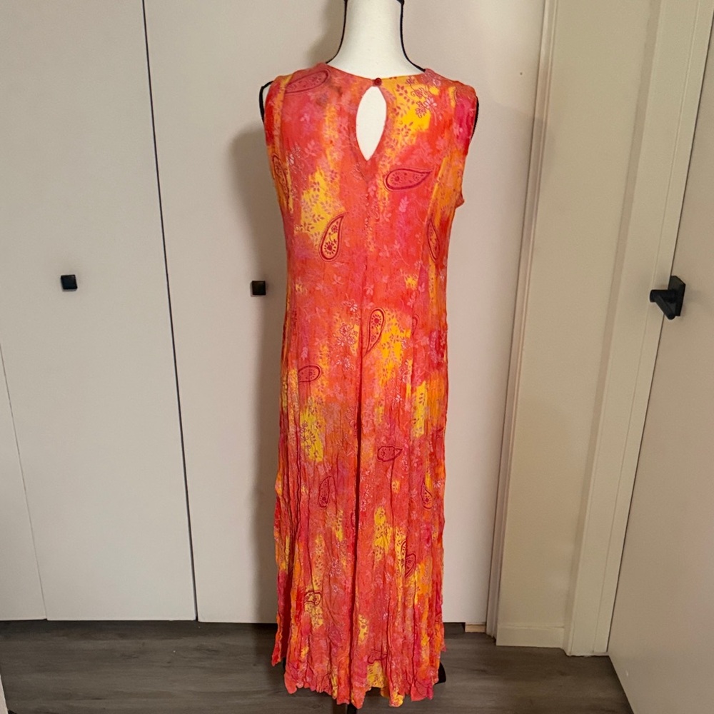 Elegant Paisley Maxi Dress in Orange and Pink - Picture 2 of 12
